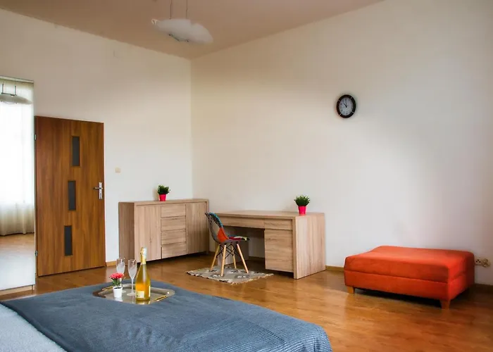 Pomaranczowy Narutowicza 11